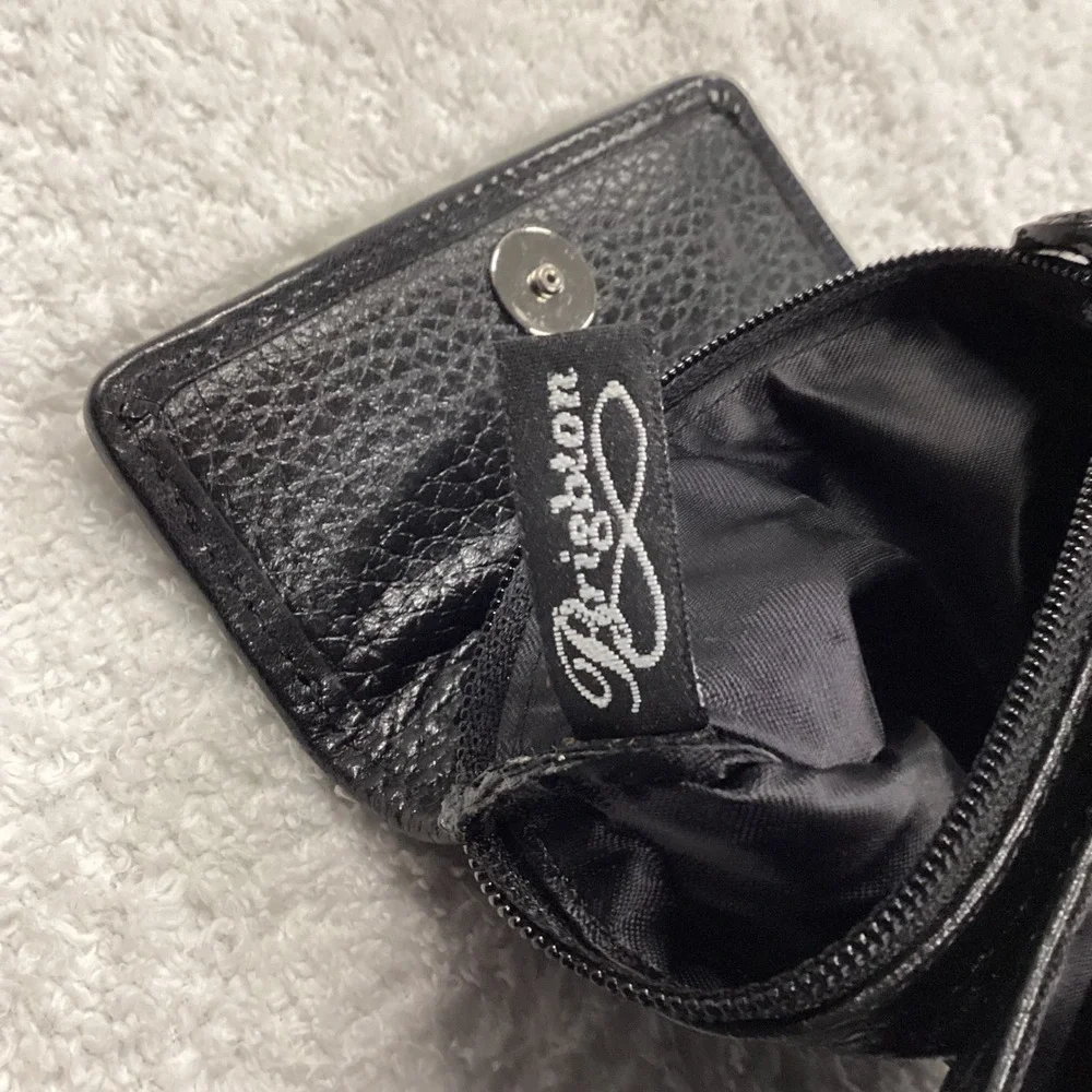 Brighton Black Pebbled Leather Coin Purse Keychain Ornate Silver Gold Hardware